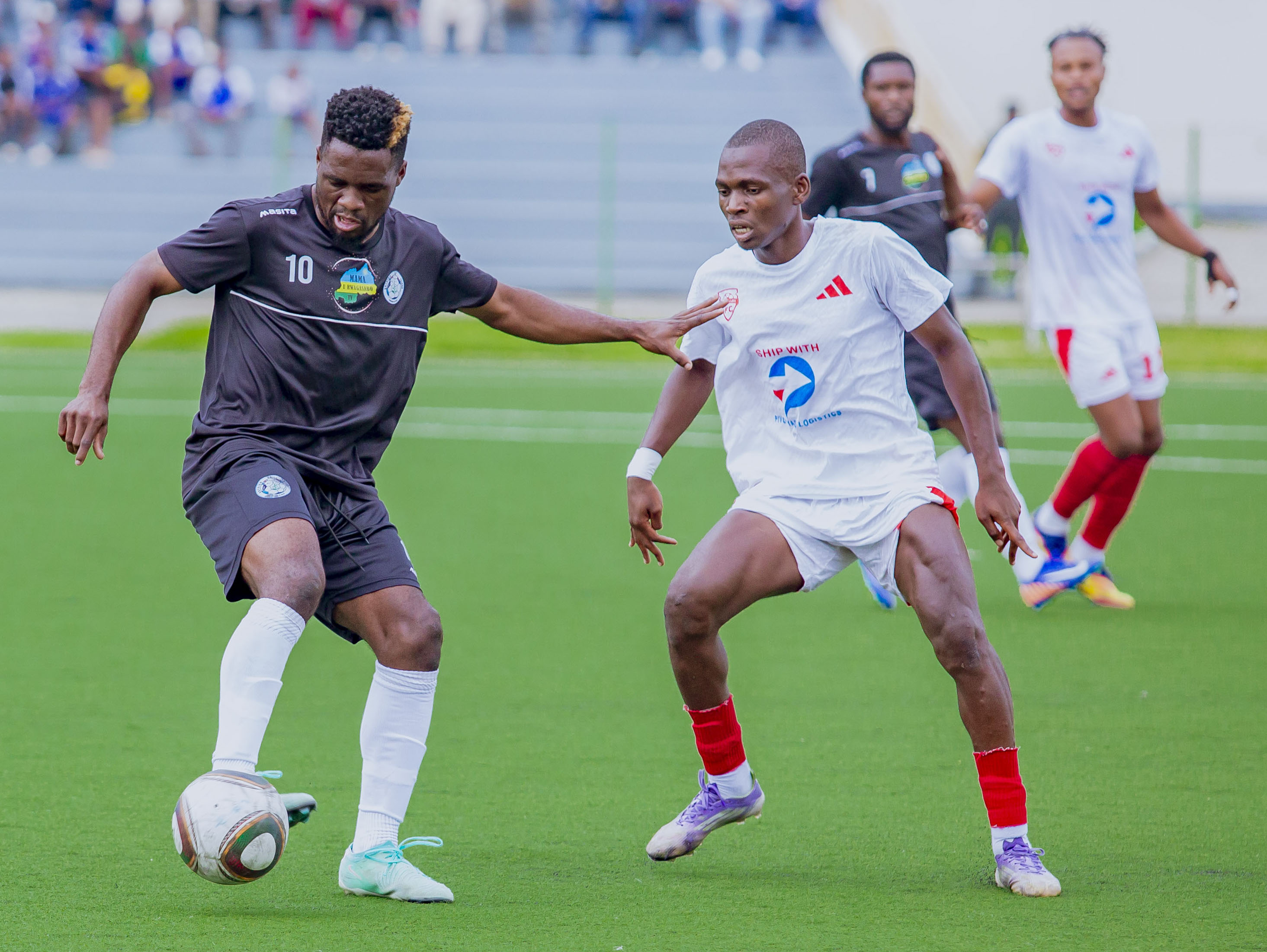 Rutsiro FC yanganyije na Etincelles FC ikomeza kuguma muzimanuka